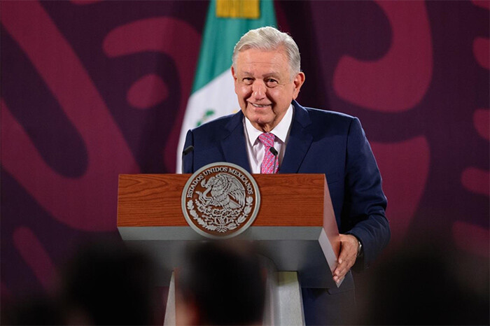 “No se alteren”, Beryl “todavía está lejos”, pide AMLO pobladores de Quintana Roo