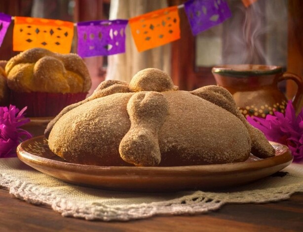 ¡No te mueras del antojo! Ya hay pan de muerto en panaderías de Michoacán