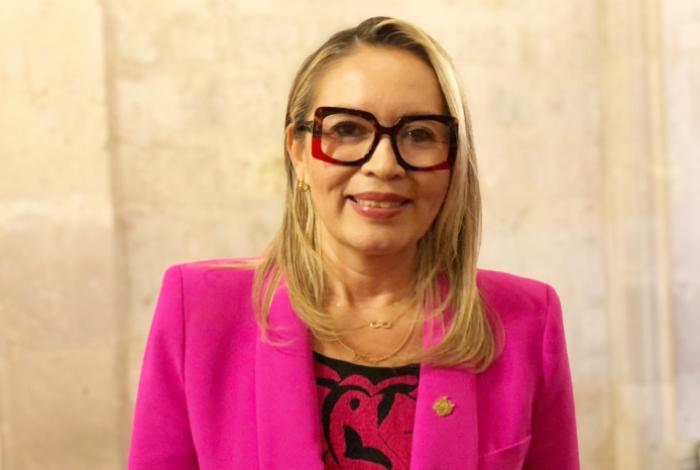 "No tiene ni ética ni moral", Yarabí Ávila acusa a Eduardo Tena de dañar la imagen de la UMSNH