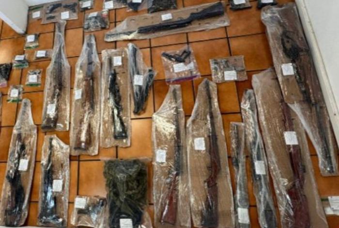 Nueve armas de fuego y seis personas aseguradas, en otra acción operativa en Uruapan