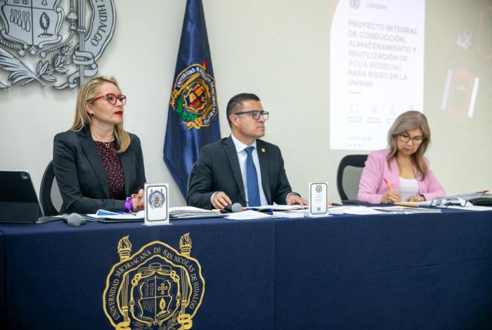 Nuevos relevos en cinco dependencias de la UMSNH