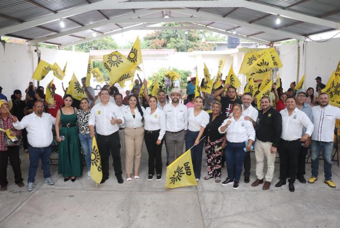 Octavio Ocampo llama a fortalecer la unidad y respaldar al campo en gira por Tierra Caliente