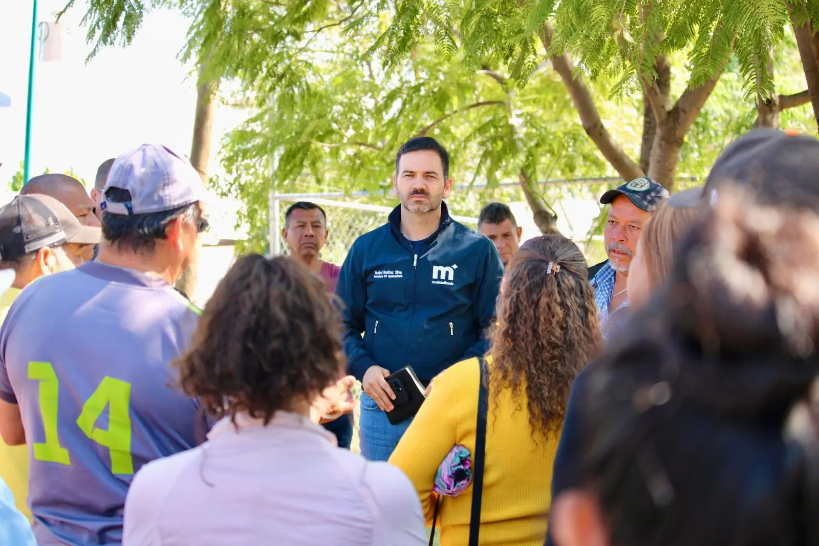 Ofrece Yankel Benítez trabajo estrecho a vecinas y vecinos de La Aldea