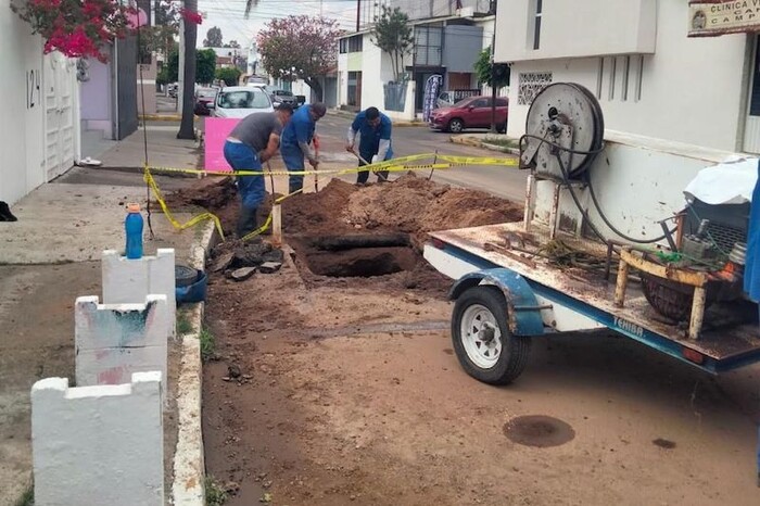 OOAPAS Morelia atendió importante fuga de agua