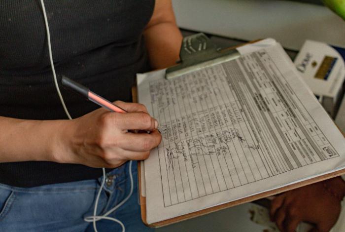 Organizaciones opositoras superan 130.000 firmas para plantear reforma electoral