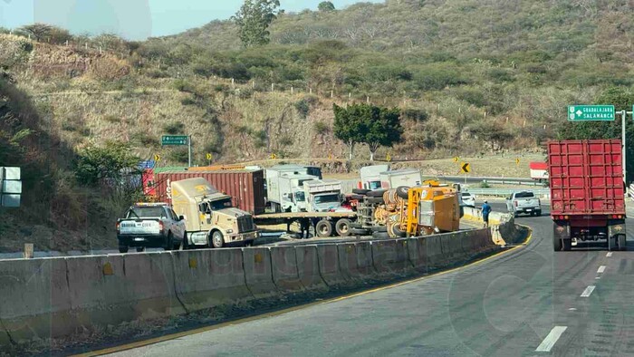 Otro camionero salva la vida en Michoacán