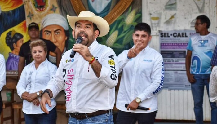 Paco Huacus refrenda su compromiso con el desarrollo de Peribán y Tepalcatepec