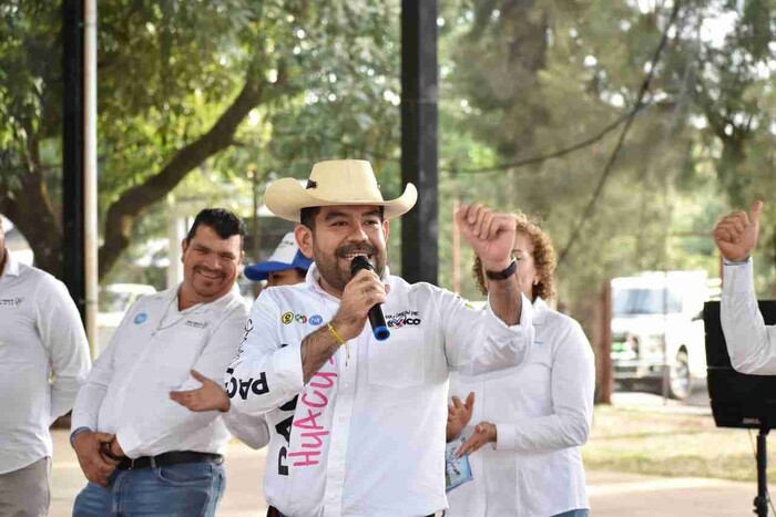 Paco Huacus respaldará propuestas del próximo gobierno municipal de Peribán