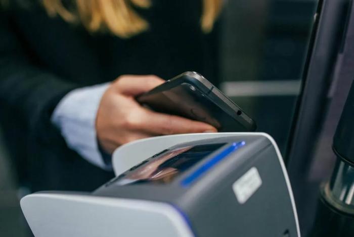 Pagos móviles en alza: el rol clave de los dispositivos en América Latina