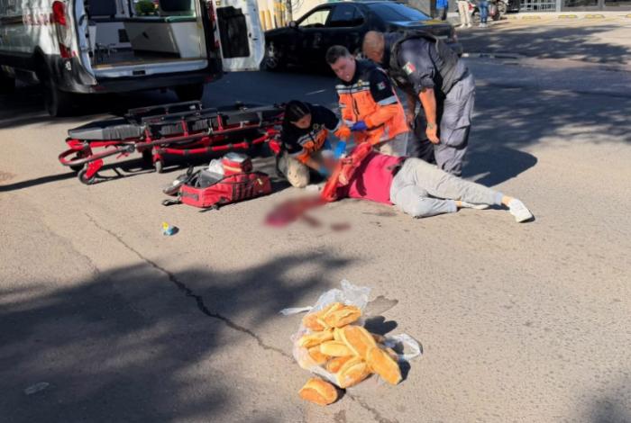 Panadero queda herido al derrapar su moto en Jacona
