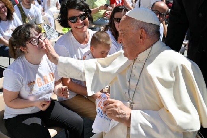 Papa Francisco: La vida siempre es digna de ser vivida