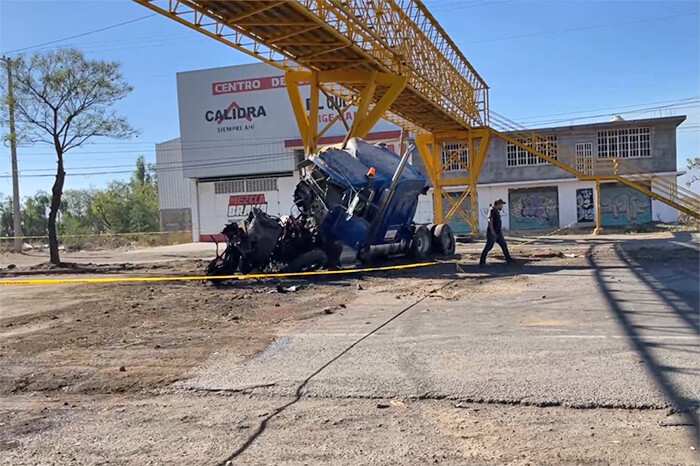 Para ir de Morelia a Quiroga o viceversa, esta es la ruta alterna; no hay paso por el puente dañado