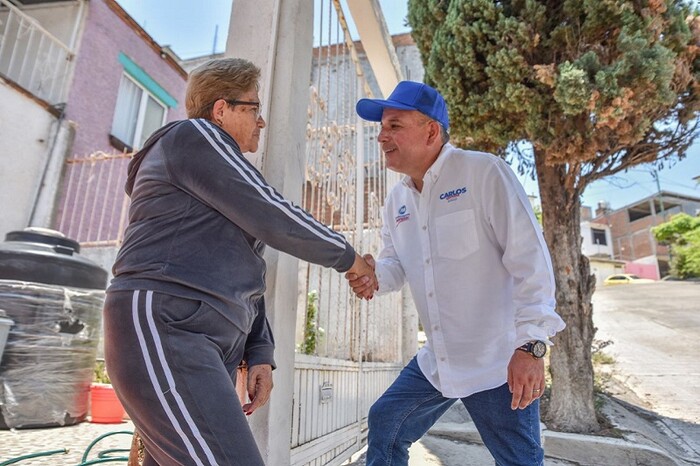 Paso a paso, el distrito 17 se pinta de azul con Carlos Quintana