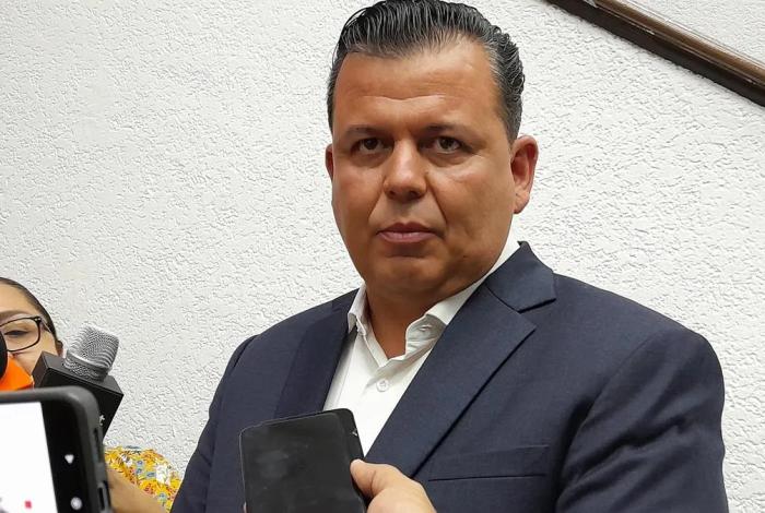 Pide Guillermo Valencia suspender sesión solemne en Apatzingán tras caso Bravo