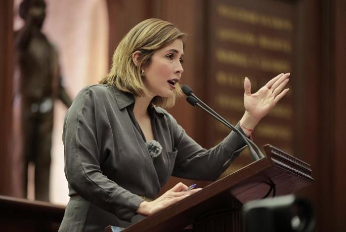 Piden castigar con más rigor la sumisión química: cuando hacen ingerir sustancias a alguien para abusar o robar