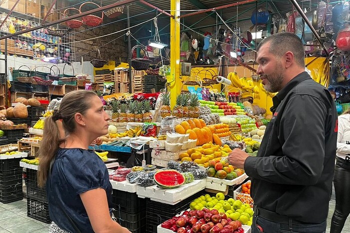 Pido su confianza y voto, porque yo no los abandonaré: René Valencia