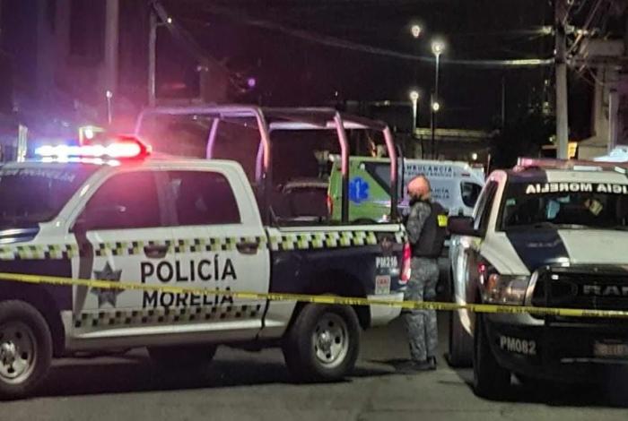 Pierde el control de su bici, cae y mu3r3