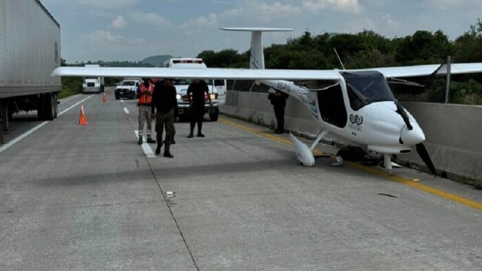 Piloto de avioneta aterriza de emergencia en Macrolibramiento en Tala, Jalisco