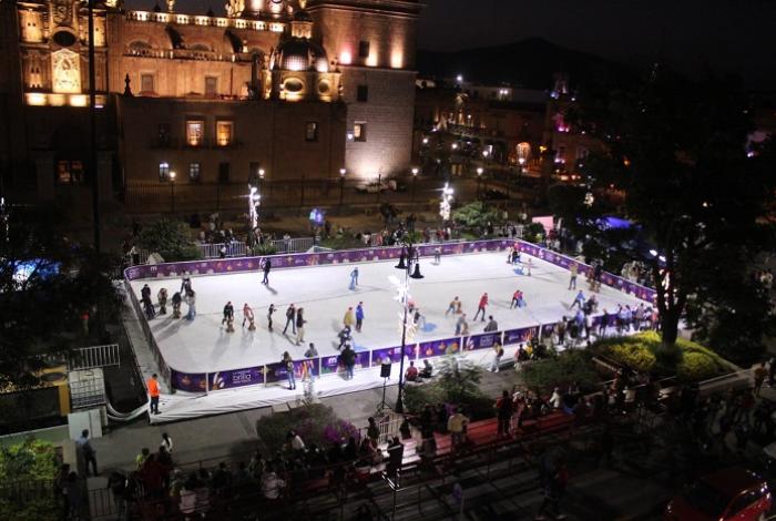Pista de hielo en el centro de Morelia desde el 1 de diciembre; durará más de un mes