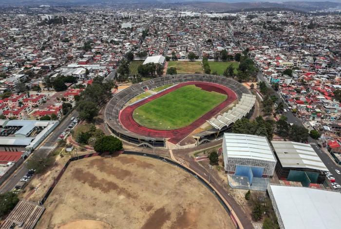 Pista del Venustiano, apenas usable: usuarios denuncian abandono