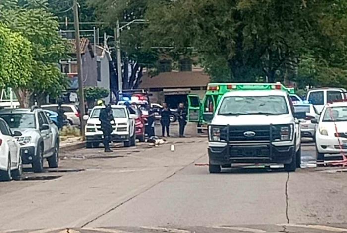 Pistoleros atacan a padre e hijo en Zamora; el adulto murió y el menor quedó herido