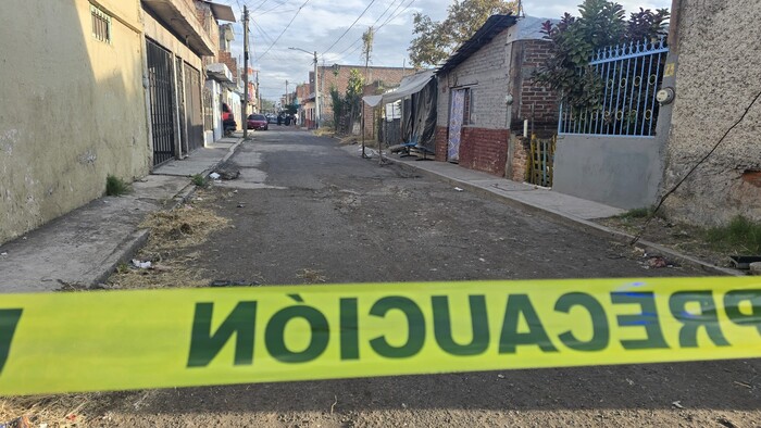 Pistoleros atacan vivienda en Zamora; ‘tocaron’ la puerta con un marro