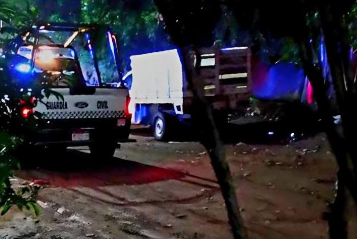 Pistoleros matan a un joven en la colonia Francisco J. Múgica, al norte de Uruapan