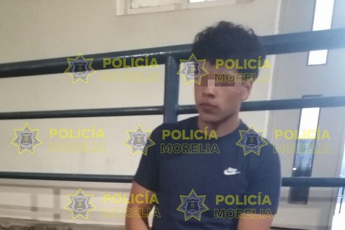 Policía Morelia asegura auto robado y detiene a un sujeto