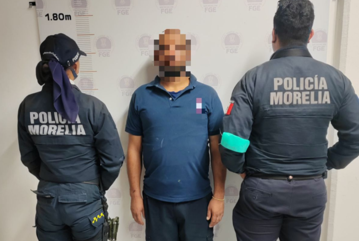 Policía Morelia detiene a sujeto por allanamiento de vivienda en Bosque Monarca