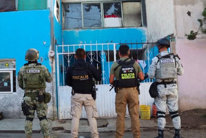 Policía Morelia, GN, Defensa y FGE aseguran droga y detienen a 3 personas en cateos
