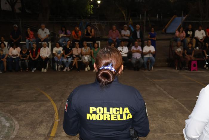 Policía Morelia promueve cercanía con habitantes de Lomas de Santiaguito