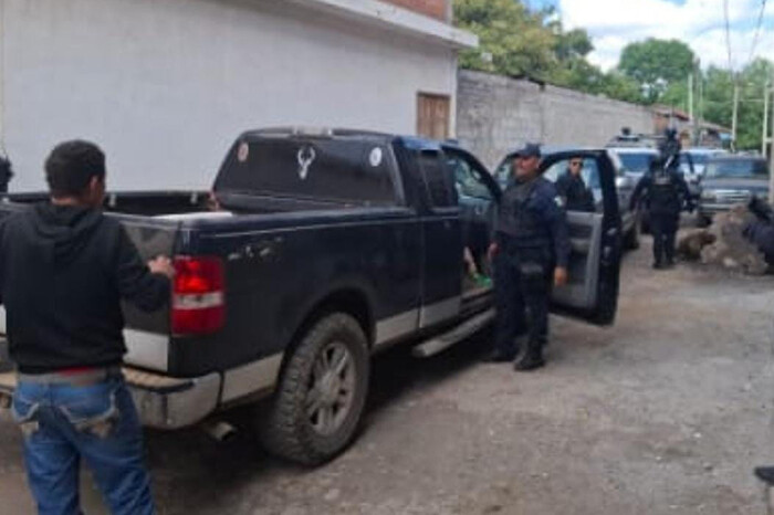 Policías de Pátzcuaro desactivan palenque clandestino en El Refugio; hay 2 detenidos