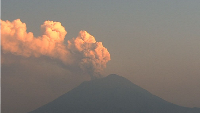 Popocatépetl enciende Semáforo de Alerta Volcánica