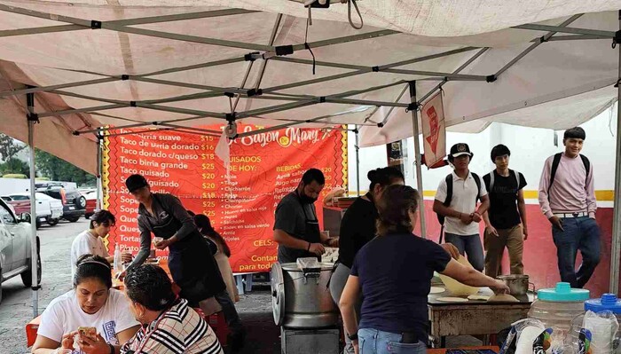 Por altas temperaturas, prioriza puesto de comida ambulante higiene en birria y guisados