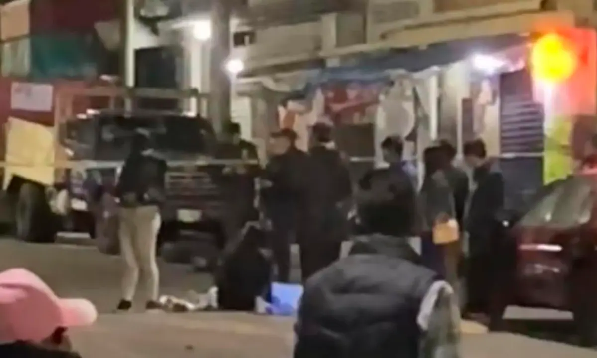 Por estacionarse asesinan a conductor frente a su esposa