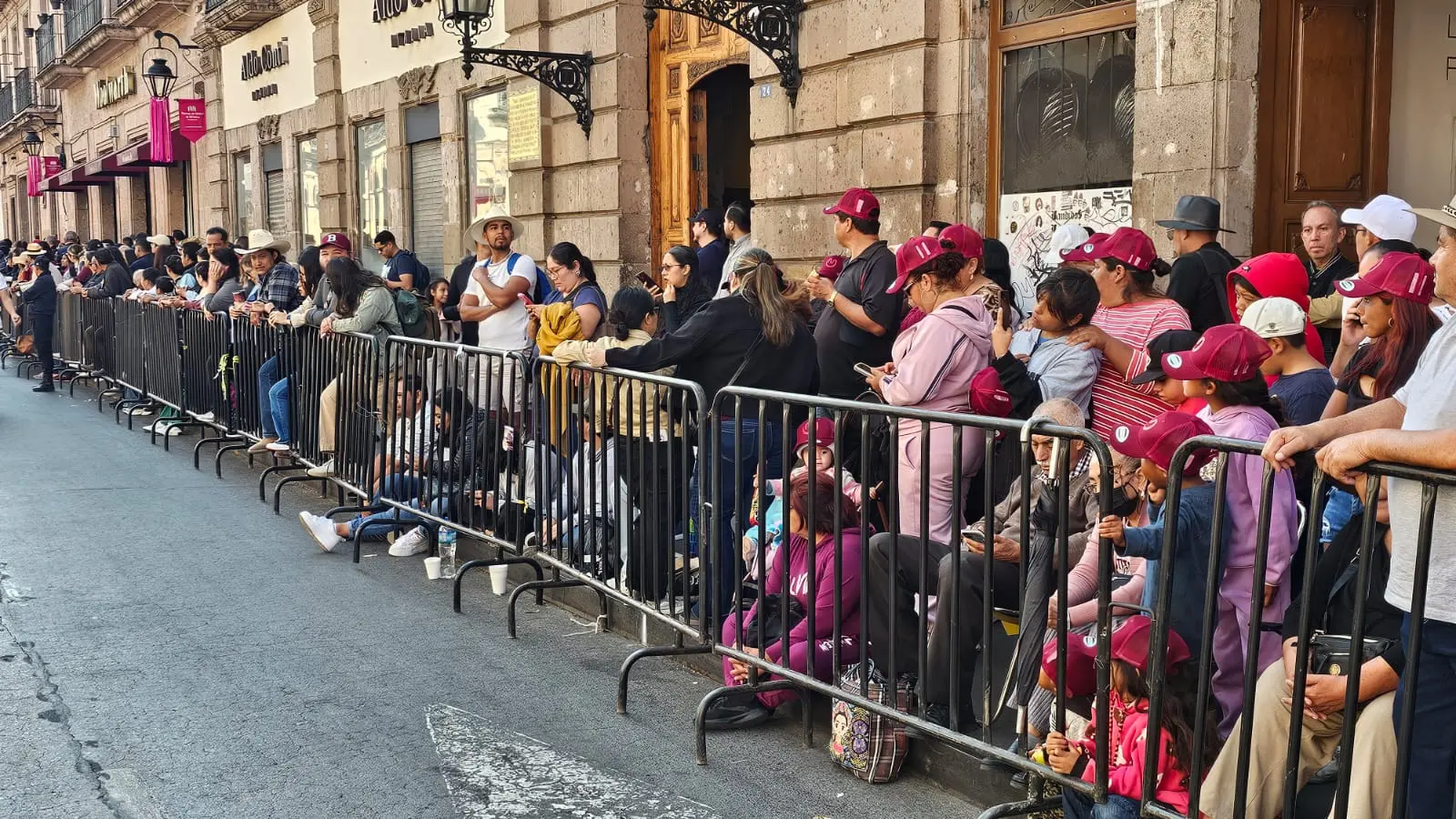 Por segundo año consecutivo, se registraron pocos espectadores en Desfile Cívico Deportivo 2025, en Morelia