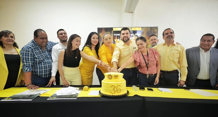 PRD Michoacán conmemora 36 años de su fundación con semana de actividades
