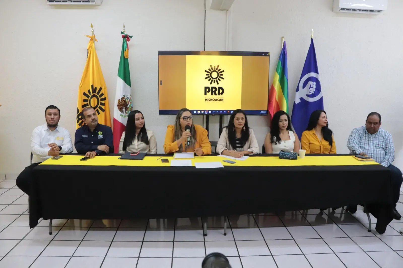 PRD Michoacán crea unidad para atención a mujeres víctimas de violencia