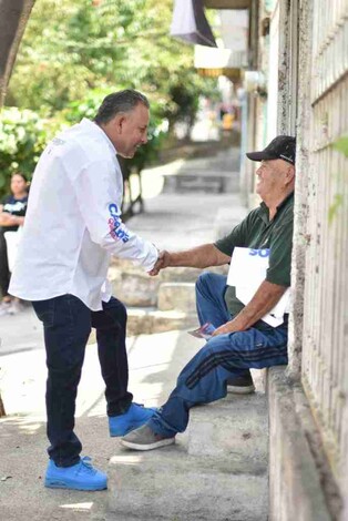 Preocupante el rezago de los servicios de salud en Morelia: Carlos Quintana