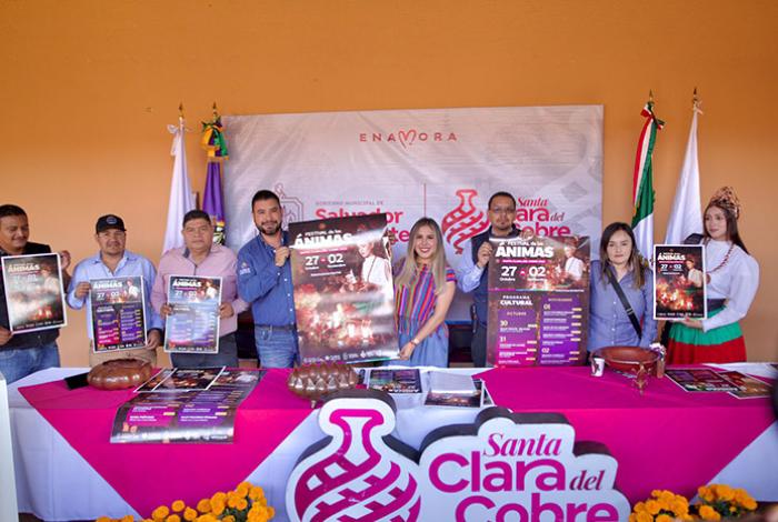 Presenta Dayana Pérez el cartel oficial del Festival de las Ánimas 2025 en Santa Clara del Cobre