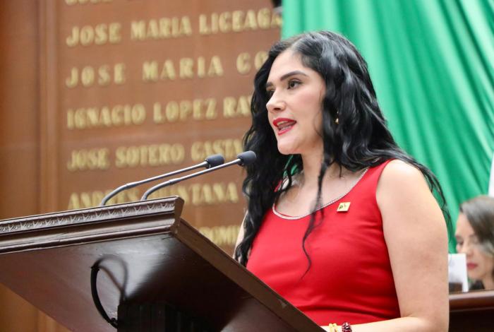 Presenta Diana Espinoza, iniciativa para garantizar atención intercultural a mujeres indígenas víctimas de violencia