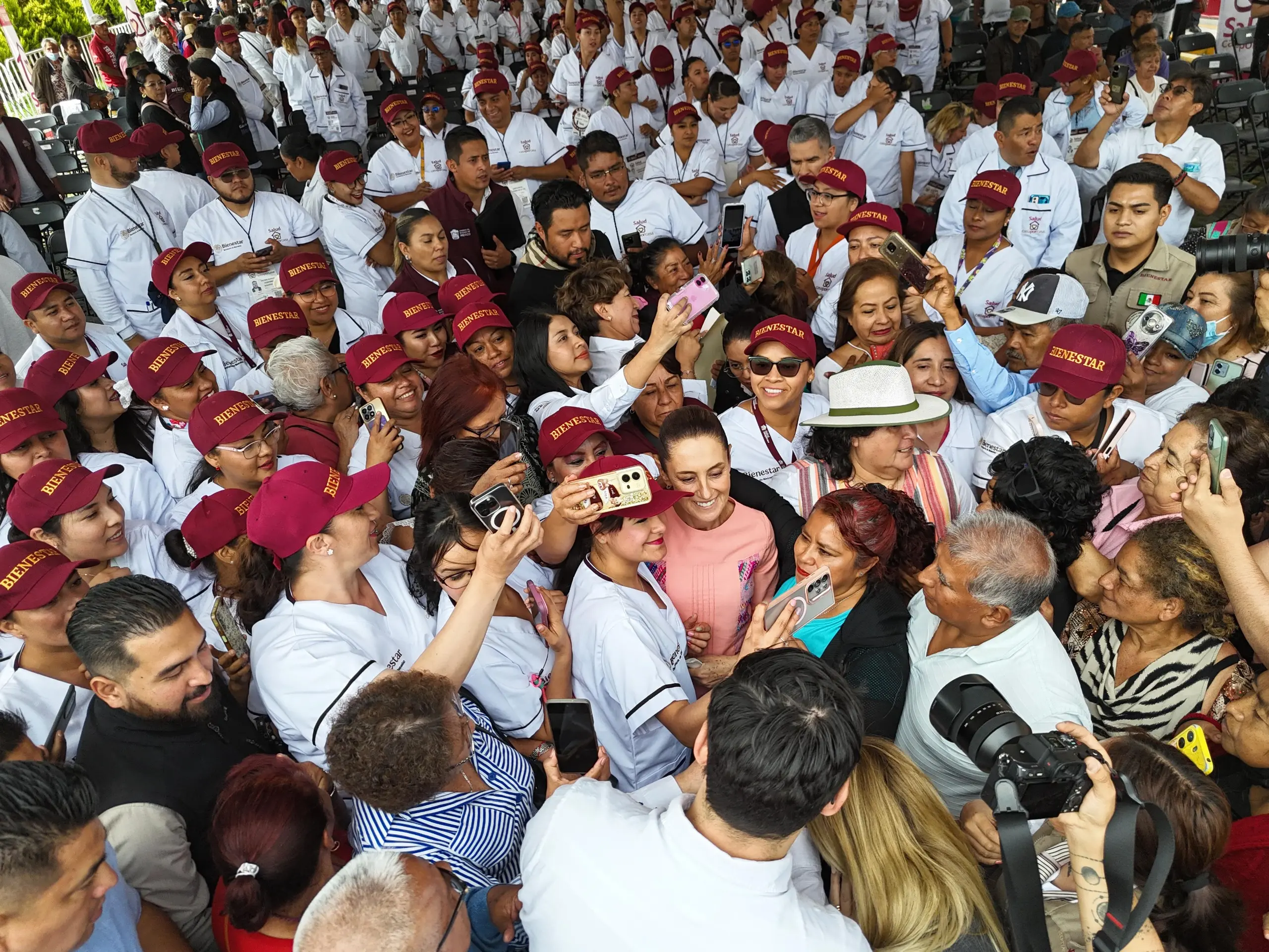 PRESIDENTA CLAUDIA SHEINBAUM ARRANCA EN EDOMEX GIRA NACIONAL DEDICADA A LA SALUD