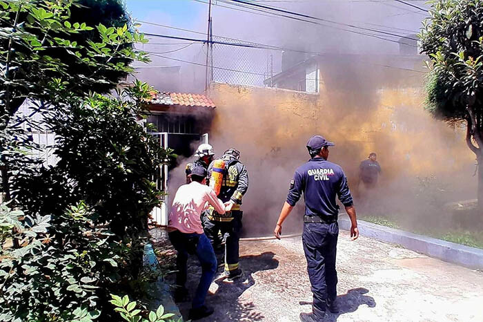 Procesan a hombre por matar a su madre y su sobrina con un cuchillo y quemar el domicilio, en Zacapu