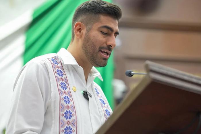 Propone Alfonso Chávez integrar inteligencia artificial en la educación de Michoacán