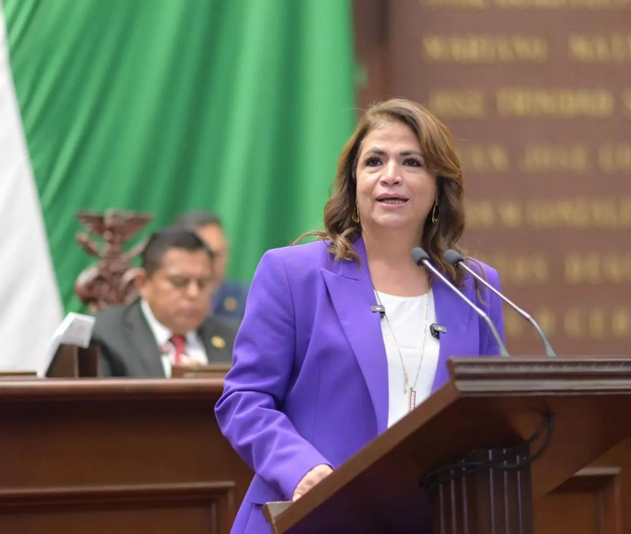 Propone Fabiola Alanís representación de migrantes en el Congreso de Michoacán