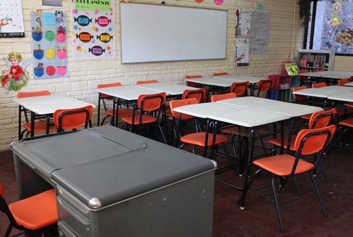 Proteger a maestros, estudiantes y familias en las escuelas