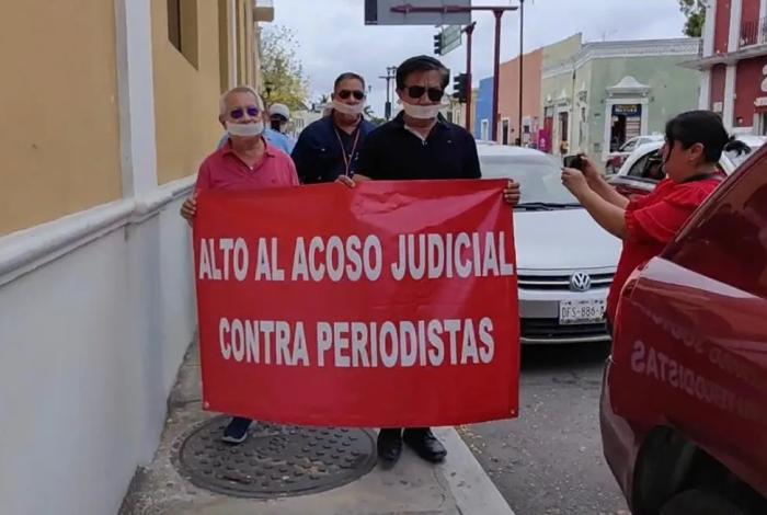 Protesta de periodistas de Campeche contra acoso judicial
