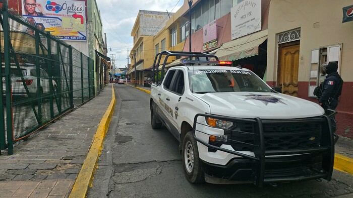 Provocó un accidente, intentó huir y fue atrapado por municipales