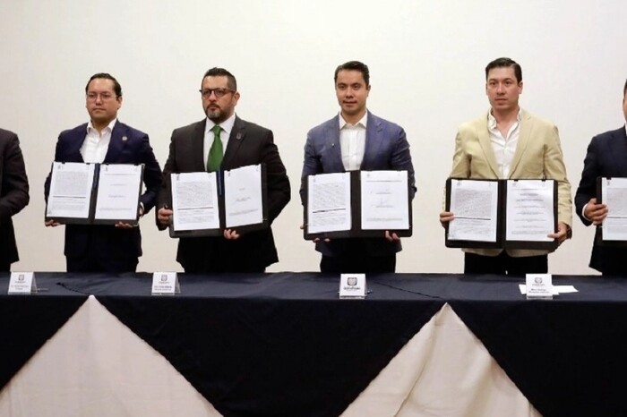 Querétaro: Firman alcaldes acuerdo para regular venta de alcohol en bares