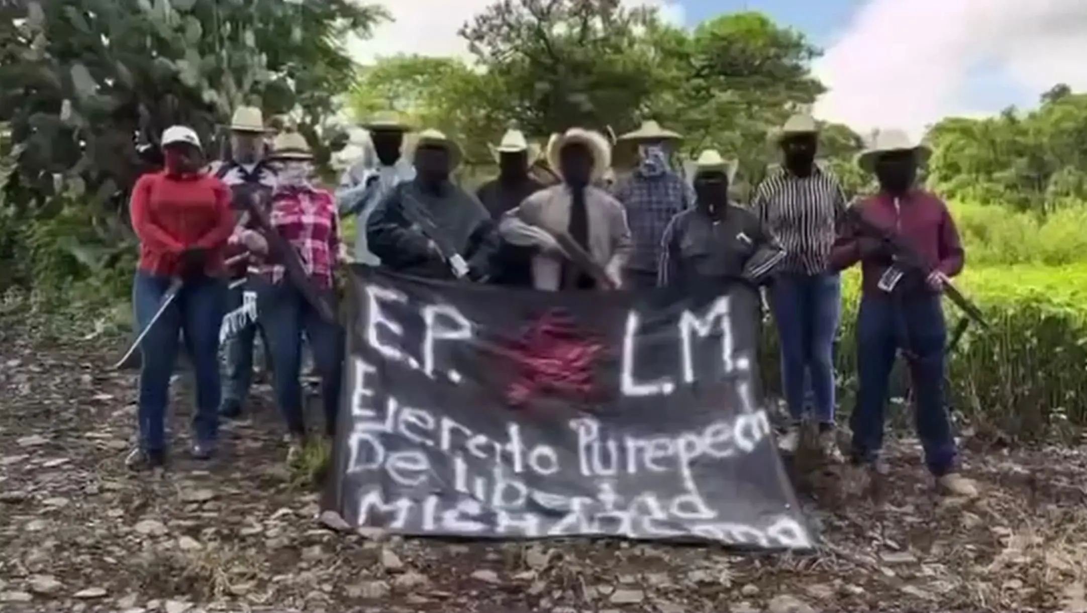 Ramírez Bedolla desmiente aparición de nuevo grupo armado en Tierra Caliente